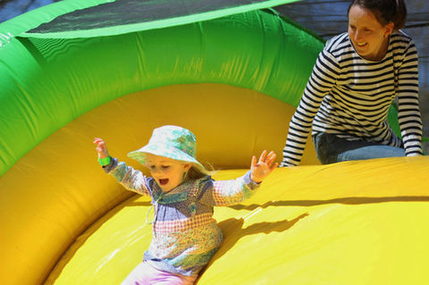 inflatable jumping castle