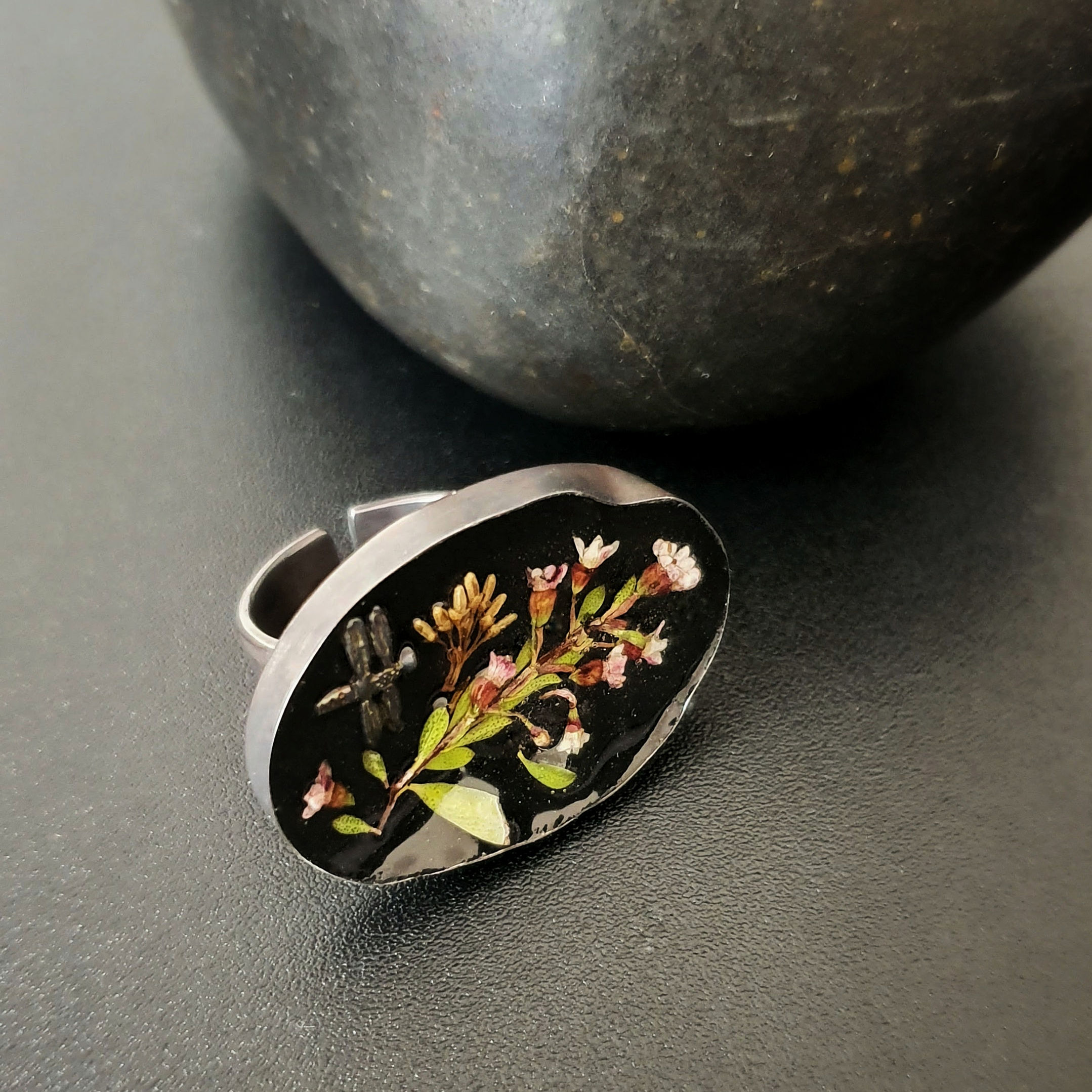 The Lost Flowers Ring