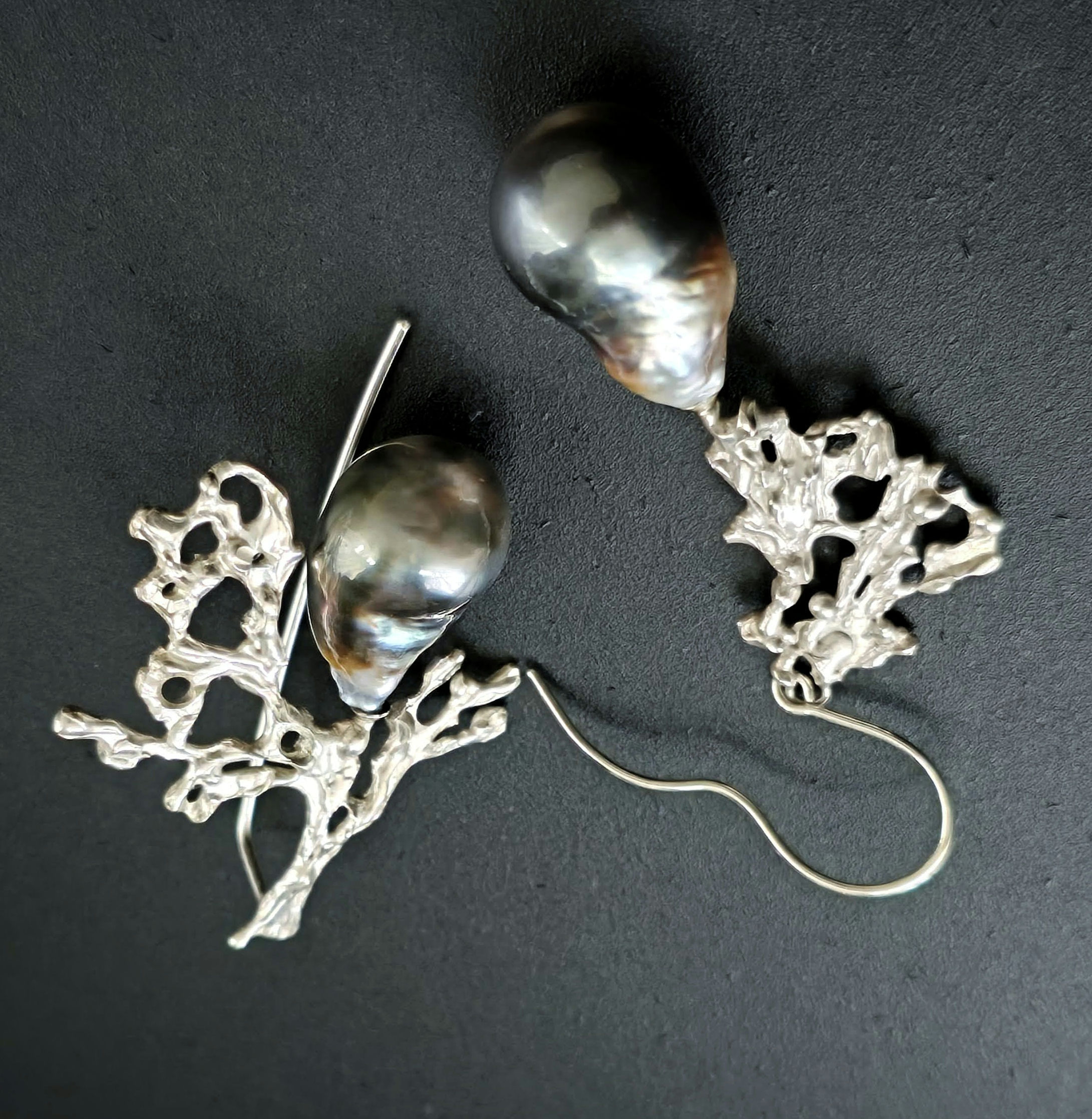 Pearl Tahiti Baroque Earrings/ Great Barrier Reef