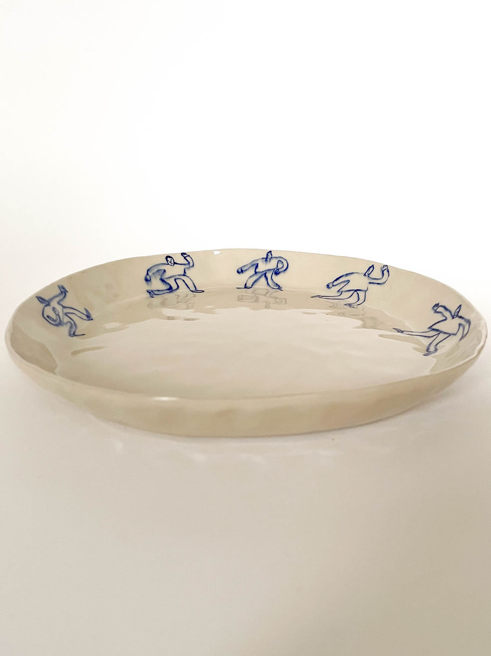 Thumbnail: Happy friends dinner plate