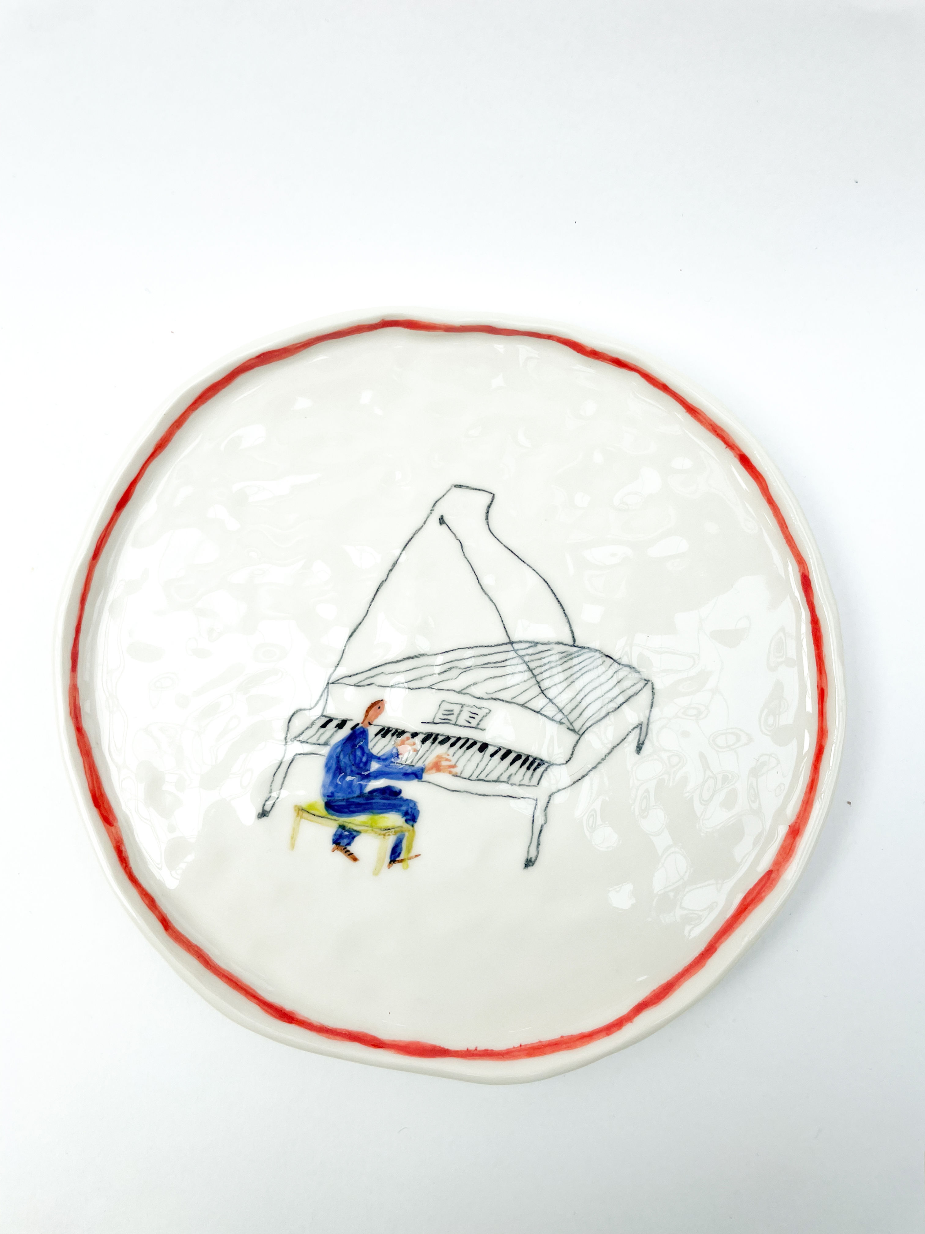 Porcelain piano breakfast plate
