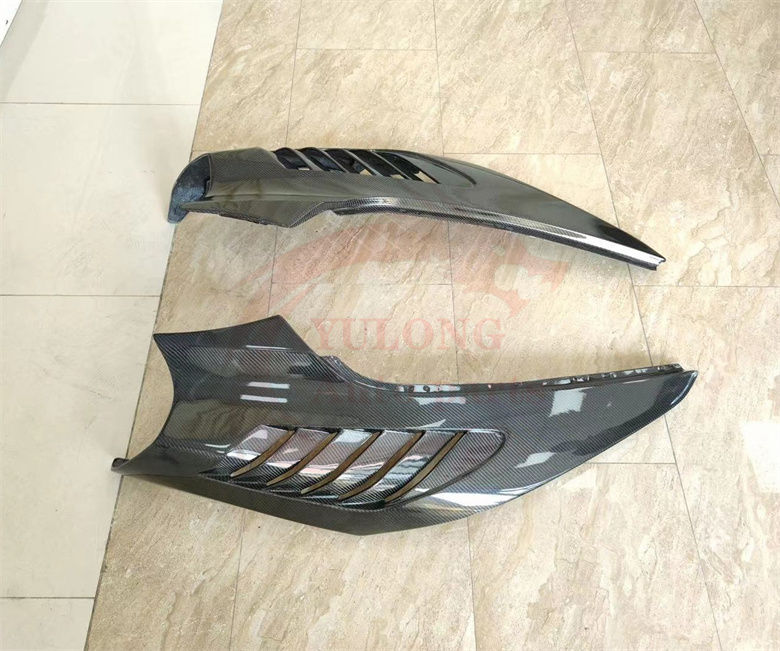 Miniature : VORSTEIN STYLE CARBON FIBER FRONT FENDER FOR 2015-2018 MCLAREN 720S