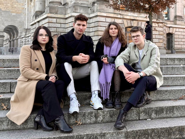 v.l.n.r.: Liliana Dornheckter [pol. Geschäftsführerin], Ben Budt [Schatzmeister], Helena Schnettler [Sprecherin] & Constantin Meyer zu Allendorf [Sprecher]