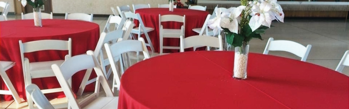 120'' Round Tablecloth in red color with chairs setup
