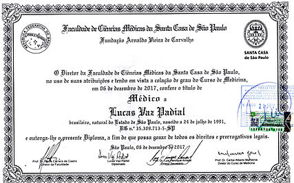 Cópia Frente Diploma Editado.jpg