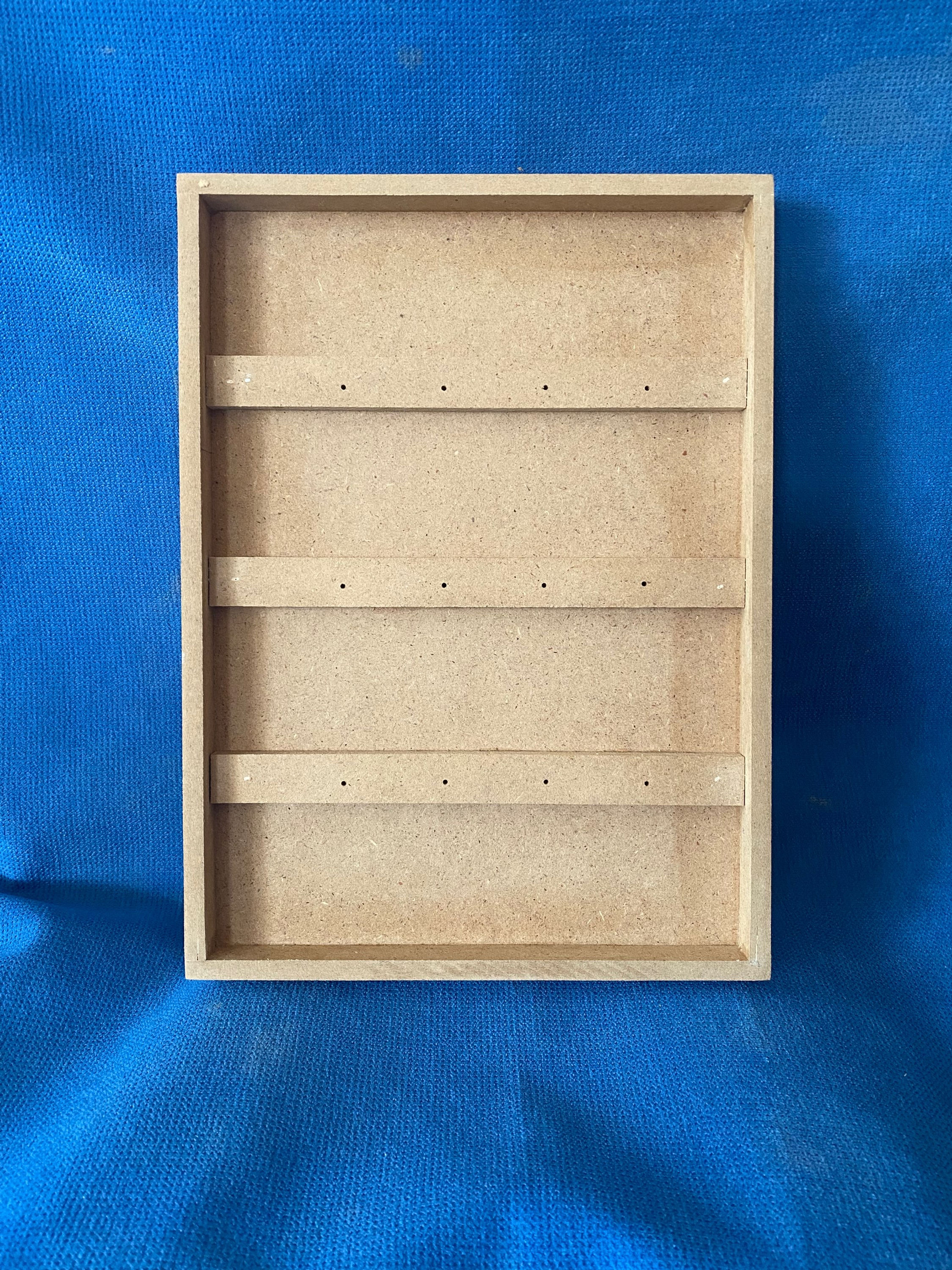 324 κλειδοθηκη 30*23*2,5 