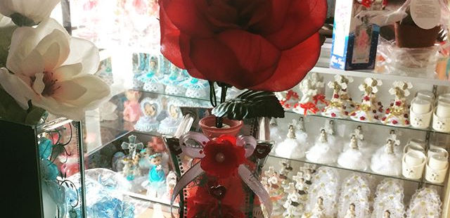 #centerpiece #centrodemesas #flowervase #recuerdodeboda #rosas