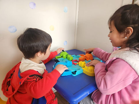 foto niños jugando 3.jpeg