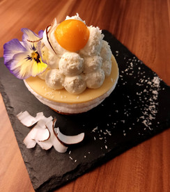 dessert à l'assiette de mariage Pavlova Exotique