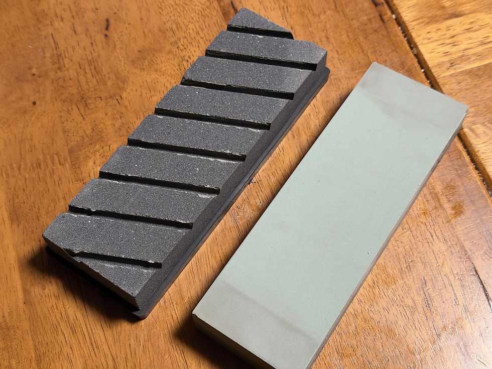 砥石と面直し用の石