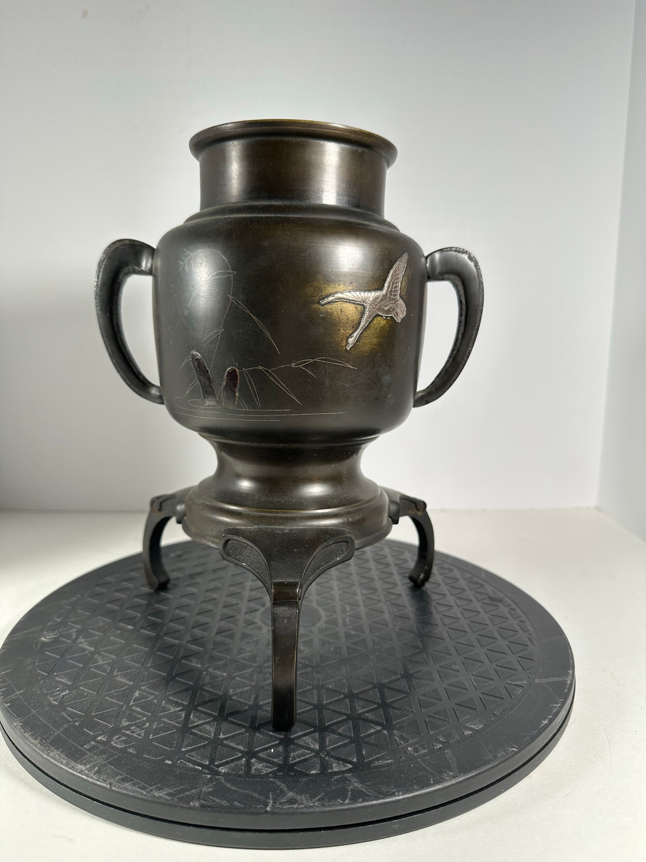 Antique Japanese Bronze Usubata Vase – Meiji Period, Crane and Bamboo Inlay.