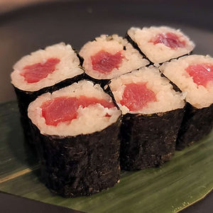 Tekka maki (Tuna roll)
