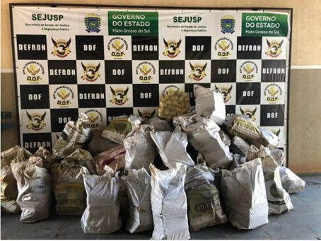 Polícia encontra 1,2 mil quilos de maconha em utilitário abordado na MS-379