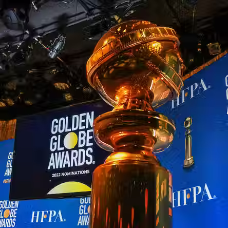 E keintura di Golden Globes ya ta den pleno marcha, i Hollywood ta un biaha mas den e spotlight.