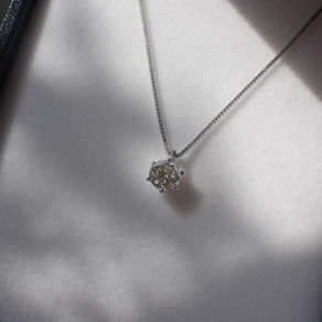 イエローダイヤモンドのネックレスをお仕立てしました。