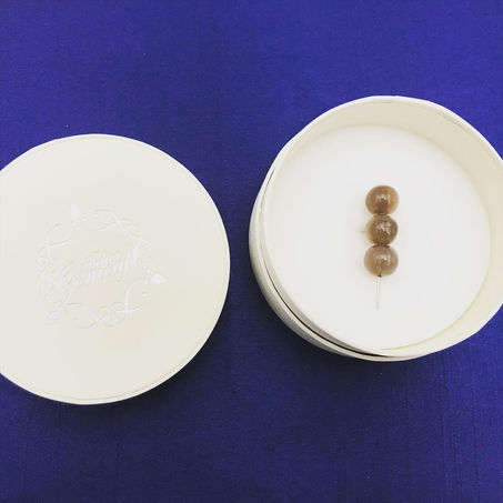 【山形産めのうのジュエリー】山形名物玉こんにゃく®︎ピンバッジをご用命頂きました。