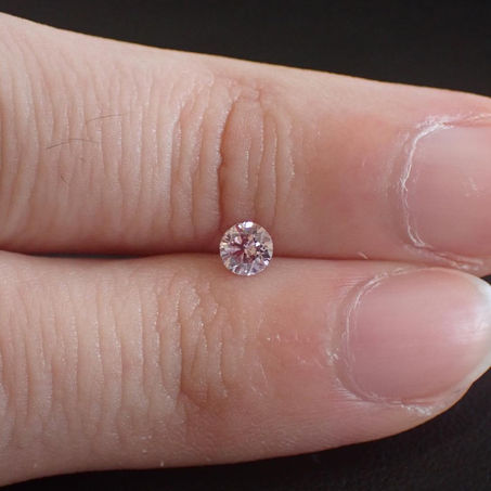 【オーダーメイドジュエリー】天然ピンクダイヤモンドをご用命頂きました。