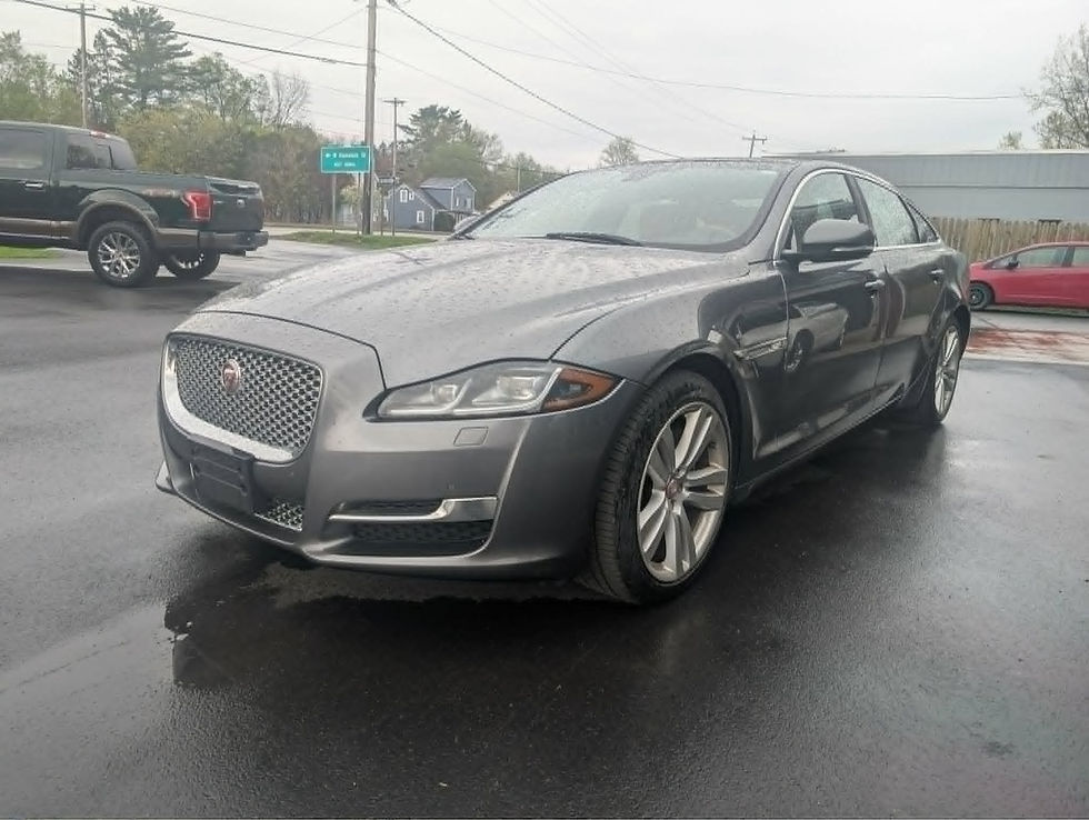 Thumbnail: 2016 Jaguar XJ Portfolio - AWD