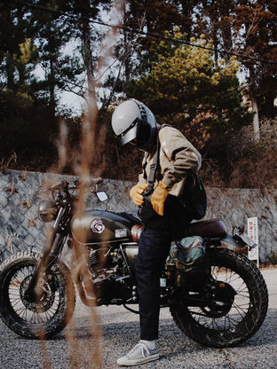 MOTOR CYCLES | haku