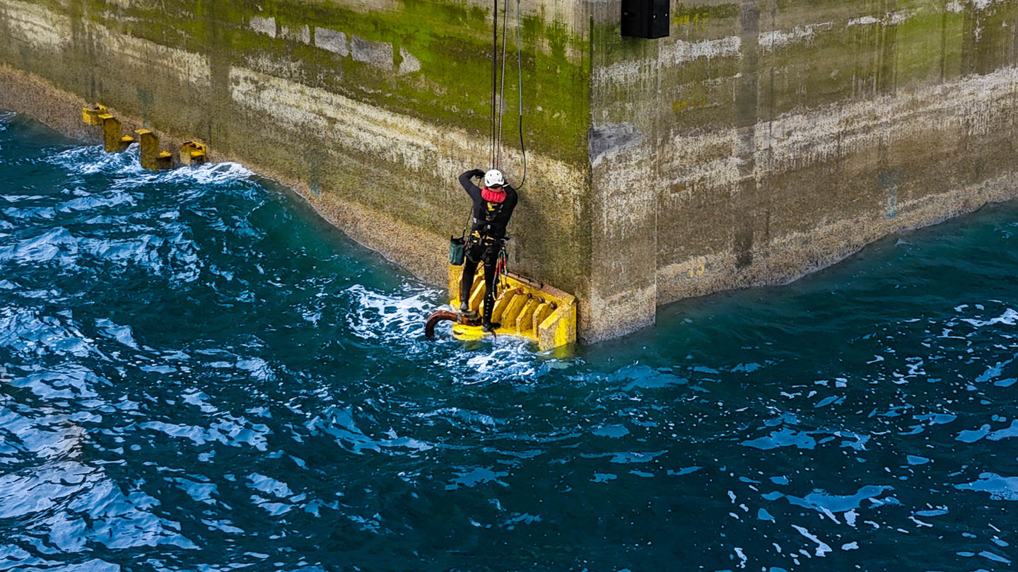 rope access offshore