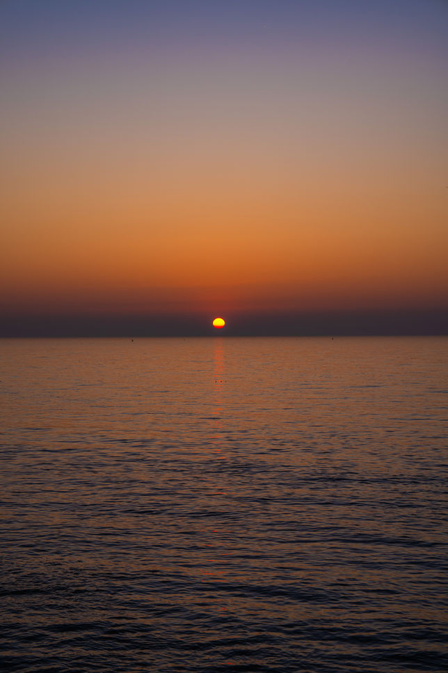 Zonsondergang vanaf de Pier, Alexandra Izeboud, Foto in print, 30 x 45 cm