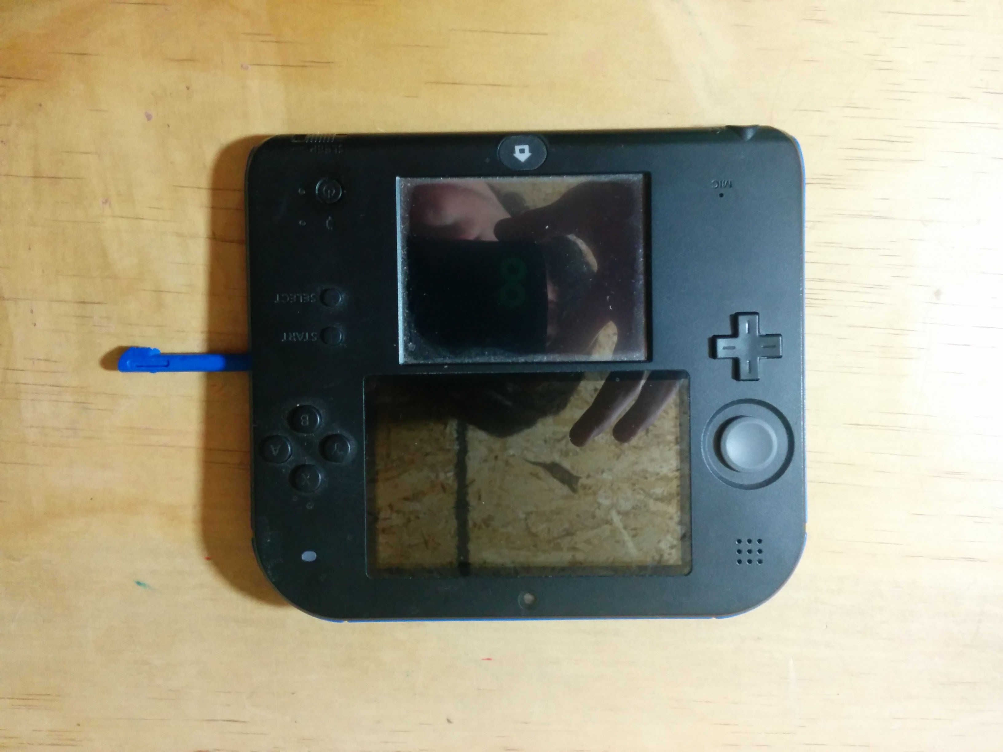 Nitendo 2 ds (case for sale also)