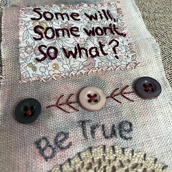 Embroidered Snippet Roll with Applique Workshop