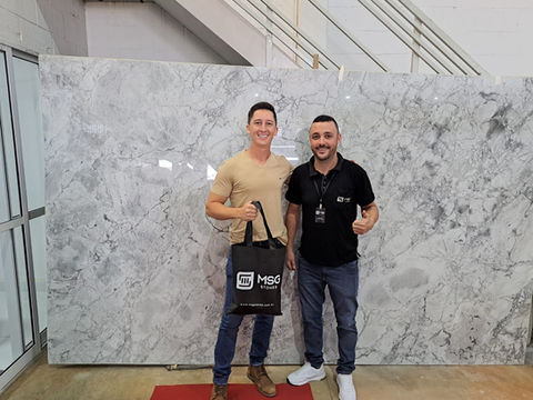 Representante Ricardo visita clientes em GO.