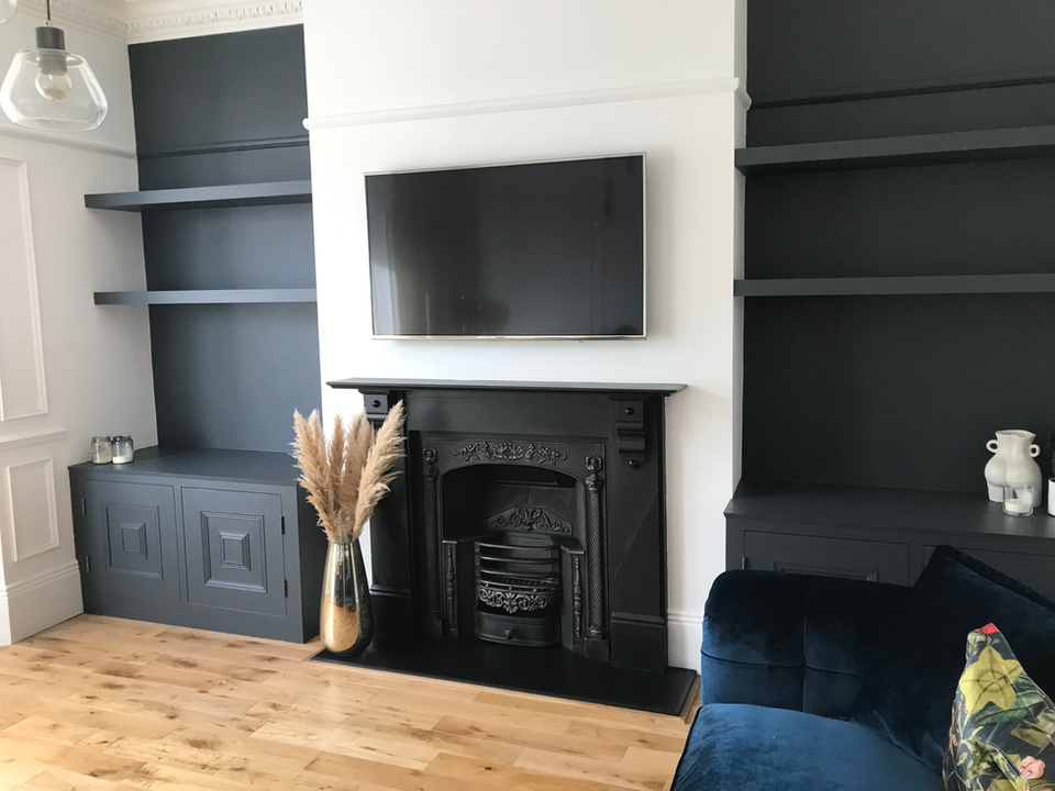 Bespoke Alcove Units with Flouting Shelving