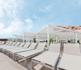 pergolas_hotel_oliva_nova_t7a9985_r_acoplada_mas_cielo-.jpeg