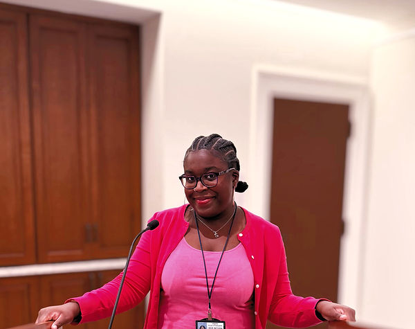 Facetune_19-02-2025-09-40-04_edited_edit