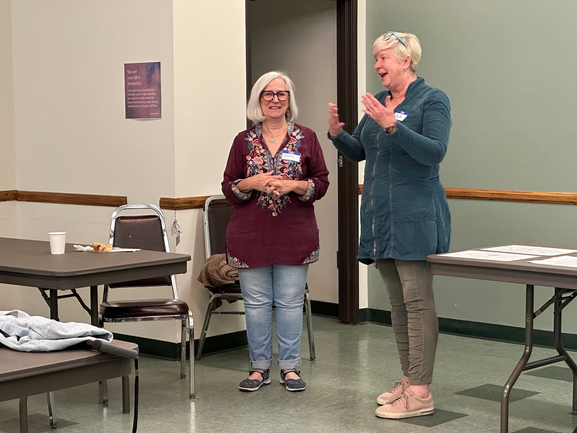 Workshop instructor - Donnett Vanek and new BAGSC President Paula Spence  ©Gayle Uyehara
