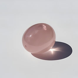 Idéal pour ceux qui cherchent à cultiver la paix, la tendresse et la réconciliation dans leur vie amoureuse.