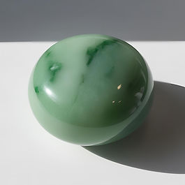 Idéale pour ceux qui souhaitent bâtir une relation stable, harmonieuse et porteuse de succès.