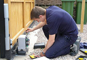 Automatic-gate-service