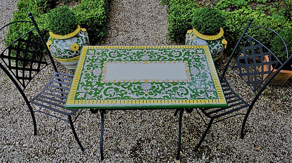 tavolo giardino in ceramica