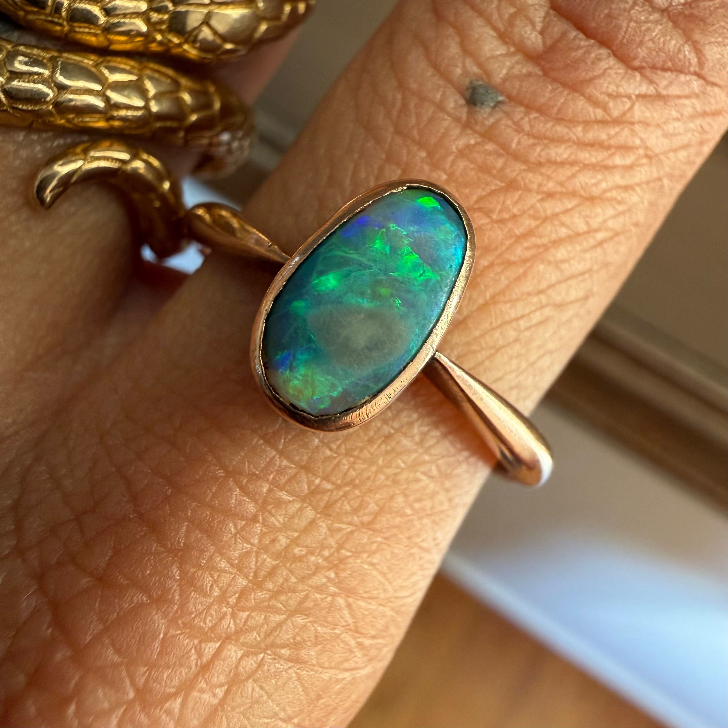 ~ Antique Lightning ridge opal ring 
