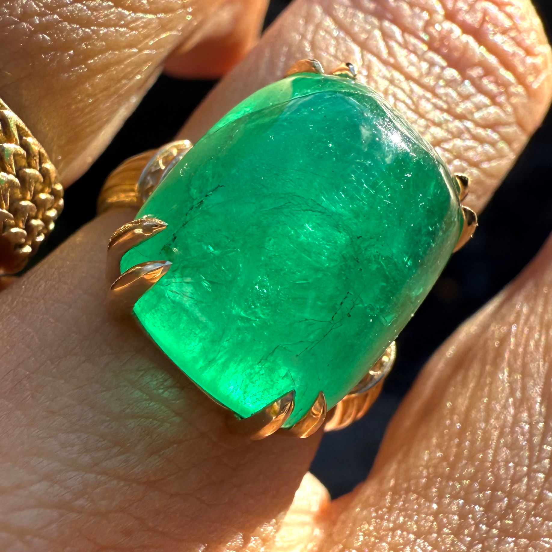 ~PALAWAN~ huge Khyber sugarloaf cabochon emerald ring