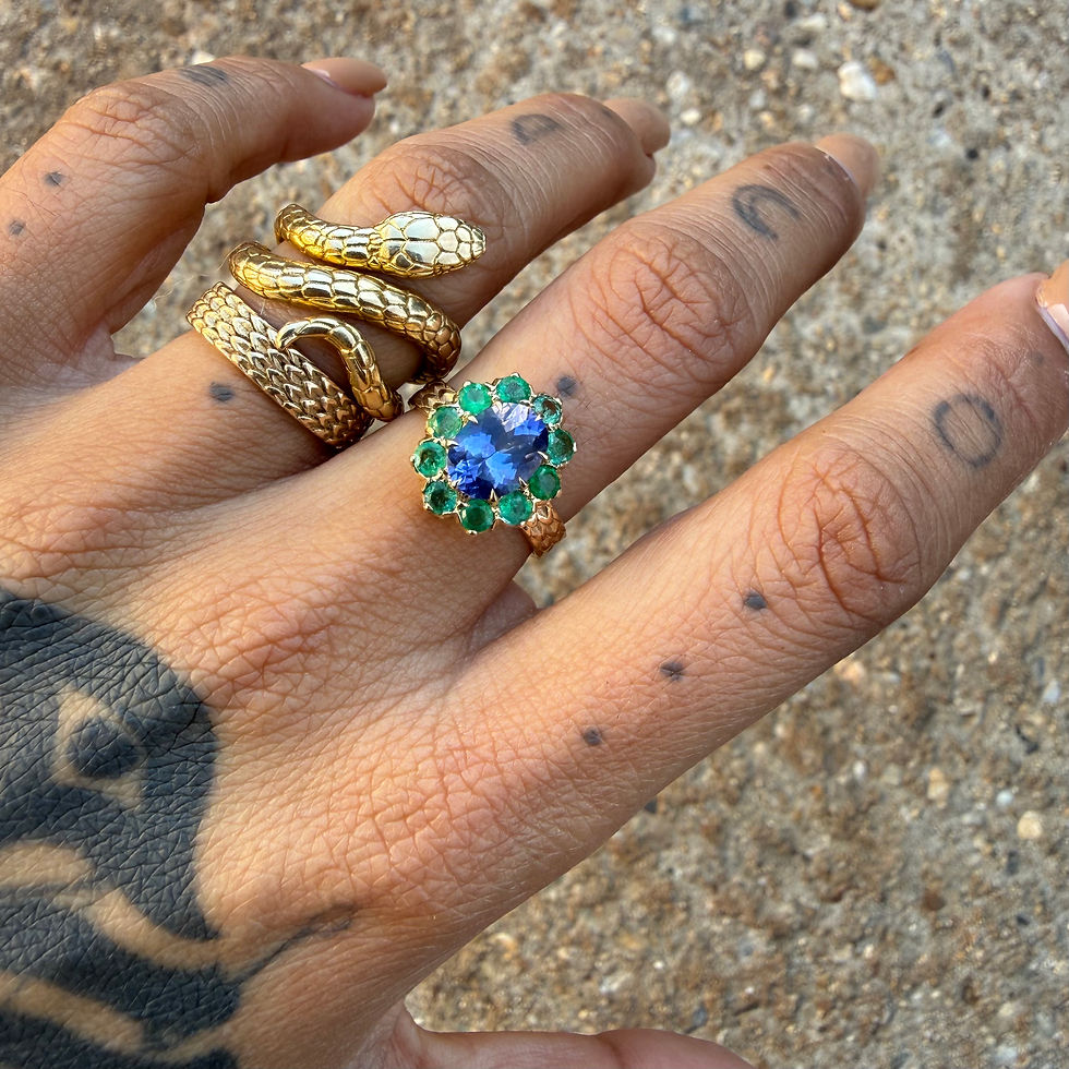 縮圖：~AVALON DRAGON~ Tanzanite x emeralds 