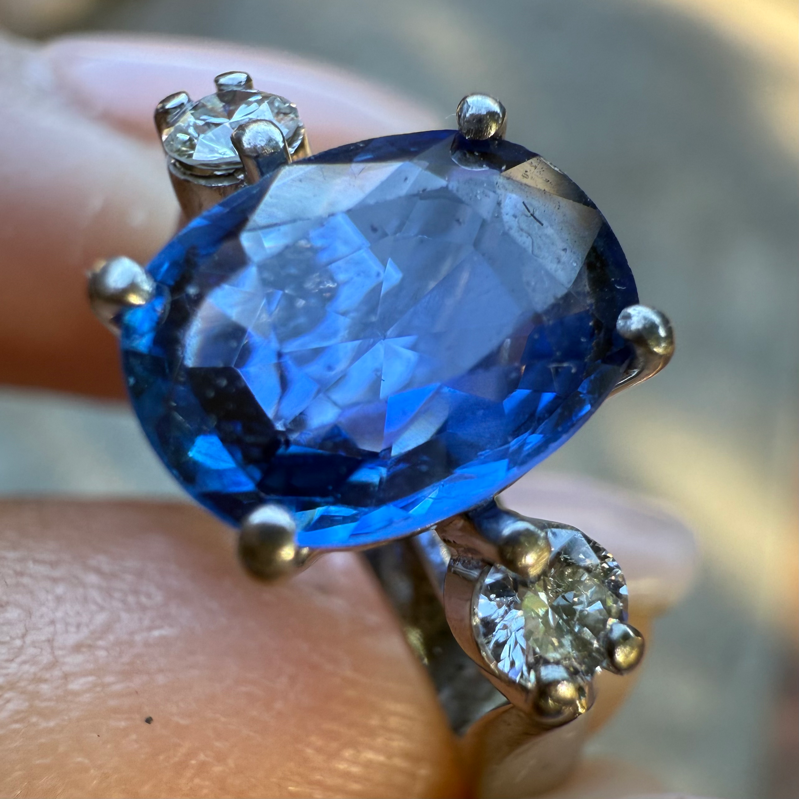 ~ BLUE VELVET ~ royal blue sapphire ring 