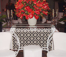 Aparador de Ferro com Vidro Reto