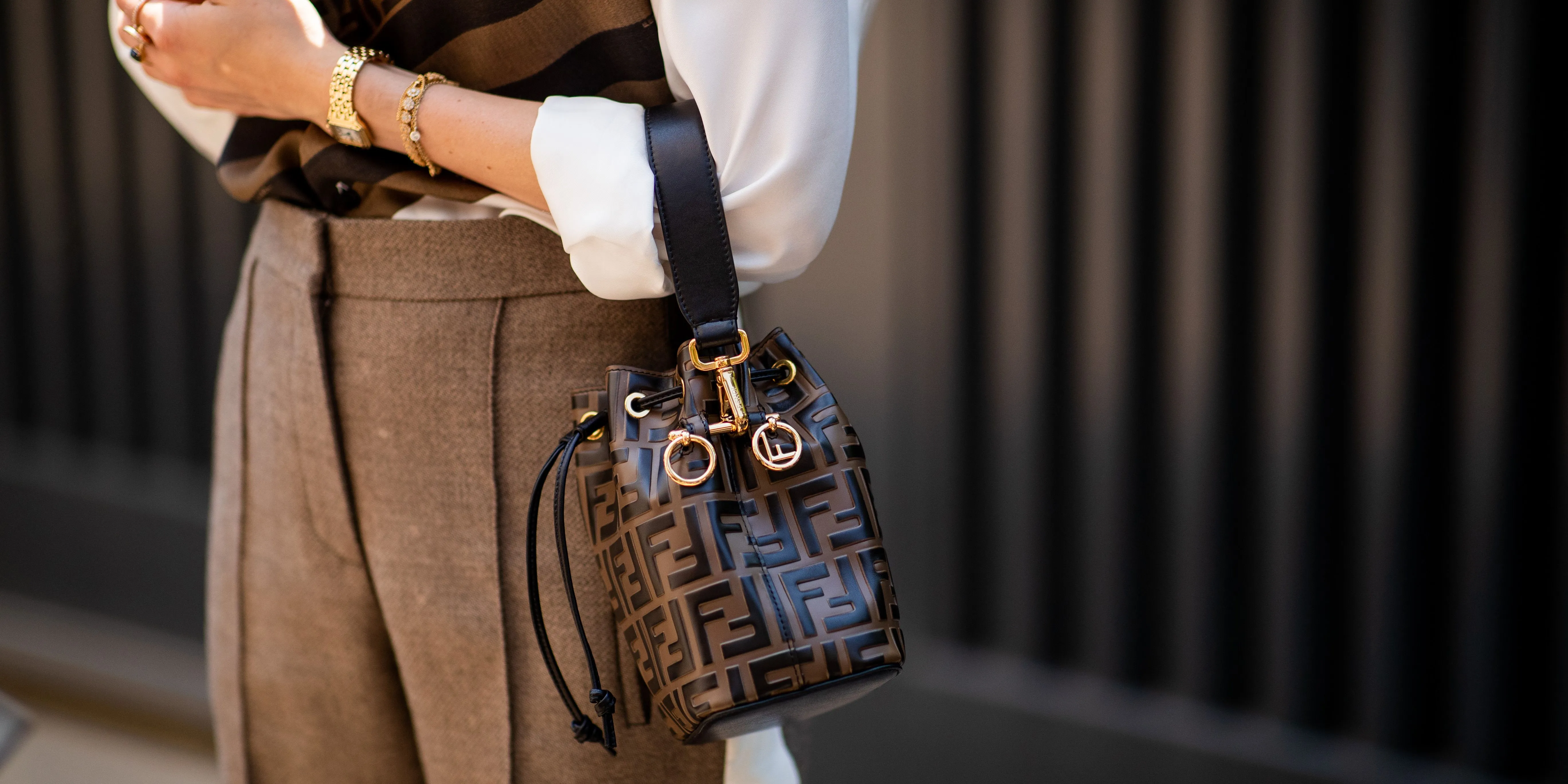 WOMAN WITH BAG
