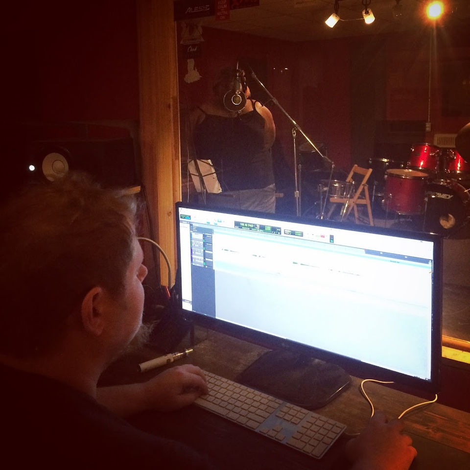 Figure Media Recording Studio