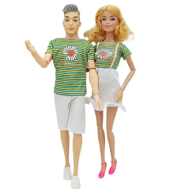 Thumbnail: Choix entre 20 couples de poupées style Barbie avec vêtement
