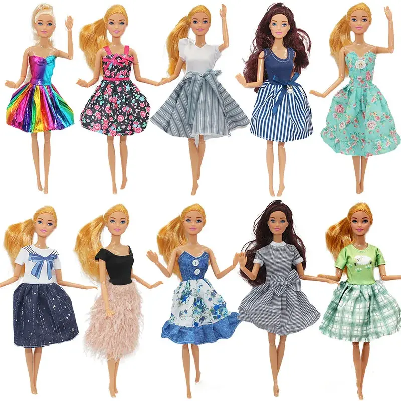 Choix de 12 poupées style Barbie avec une robe 👗🌸