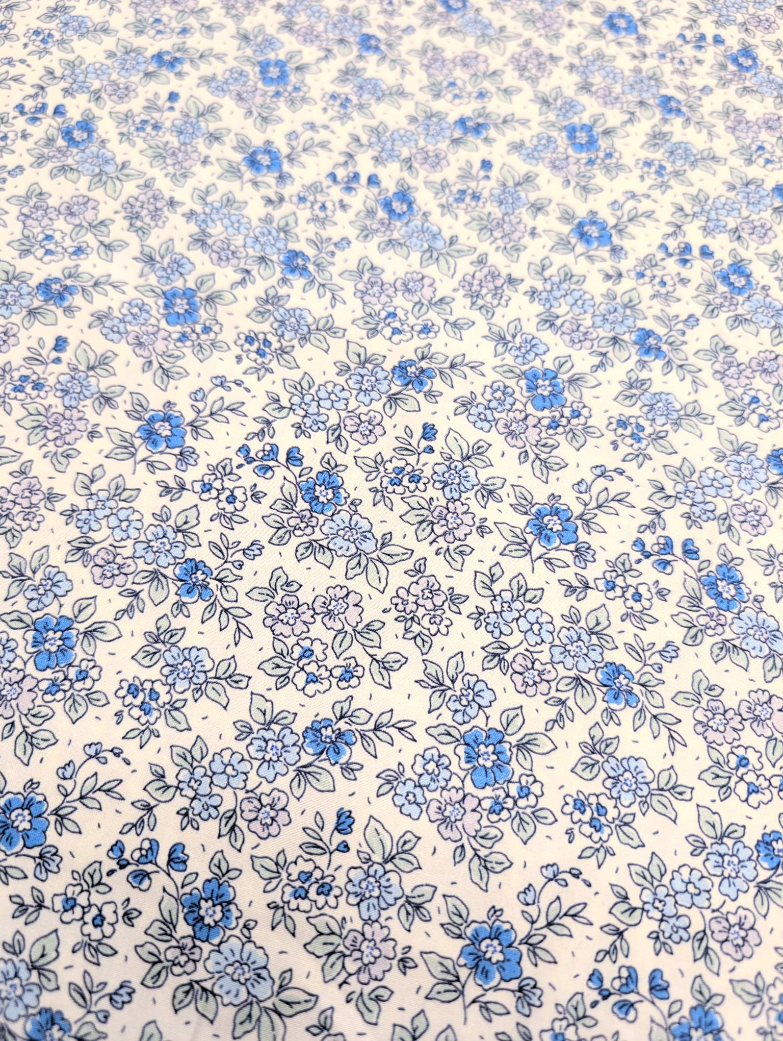 'Battersea' Blue & Silk White Floral 100% Percale Cotton