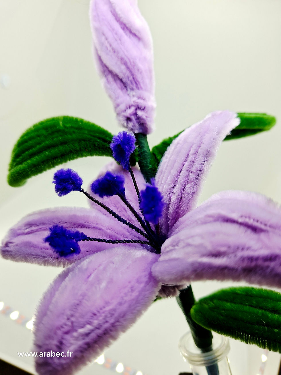 Miniature : Soliflore avec fleur violette 