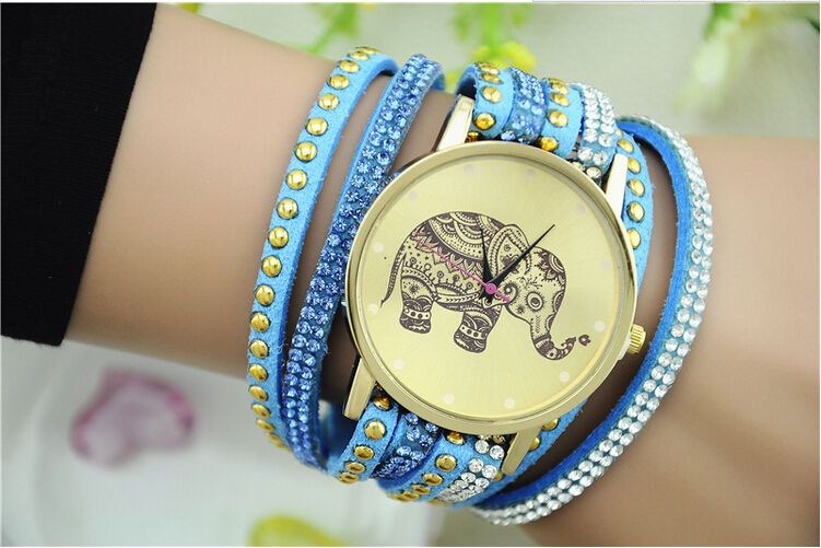 Miniatura: Reloj con brillantes
