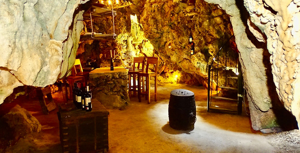 CUEVA DEL PLACER
