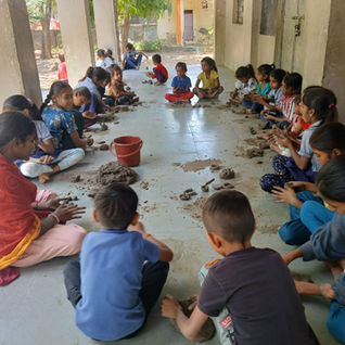 🌿 From Soil to Creativity: A Day of Clay Art at Our Afterschool Center